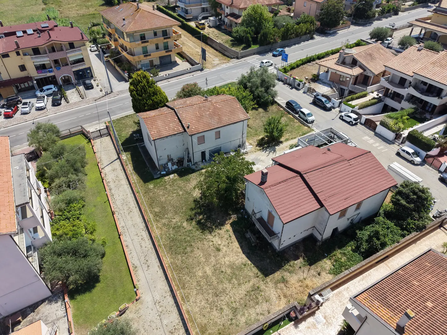 I due edifici esistenti del progetto Aurea a Francavilla al Mare
